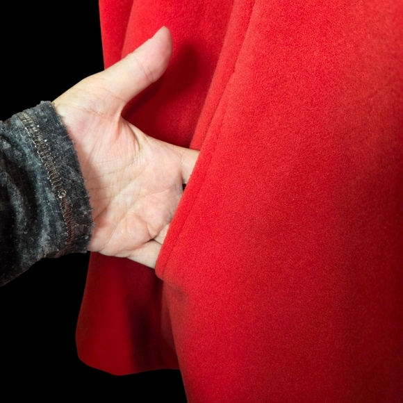 Elegant Red Double-Breasted Women's Cape Coat Size Large  No Size Tag - Picture 2 of 5